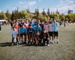 德州扑克不是跟风下注（德州扑克重策略不盲从下注）