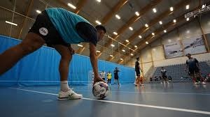 混团世界杯爆大冷！日本一哥被爆冷，张本美和剃光头，国乒打硬战